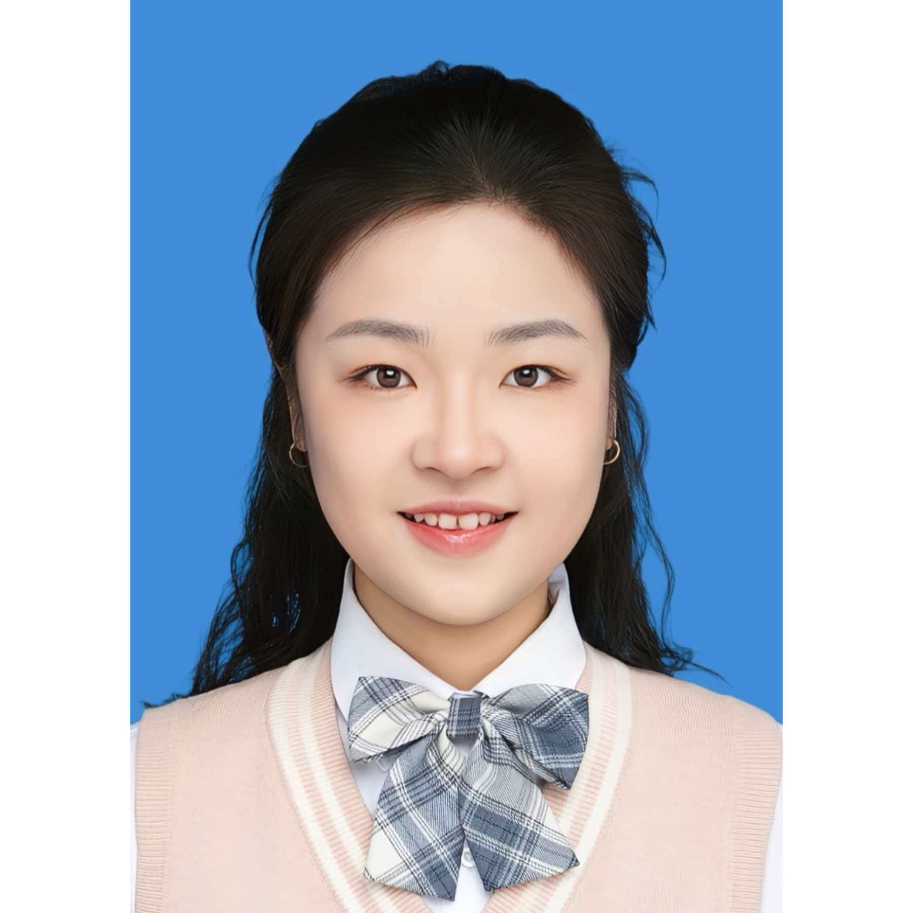 党总支副书记-龚微